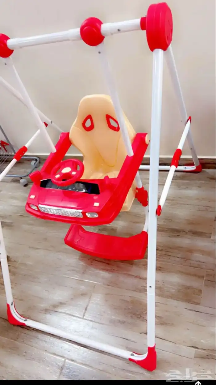 سرير والعاب اطفال 3