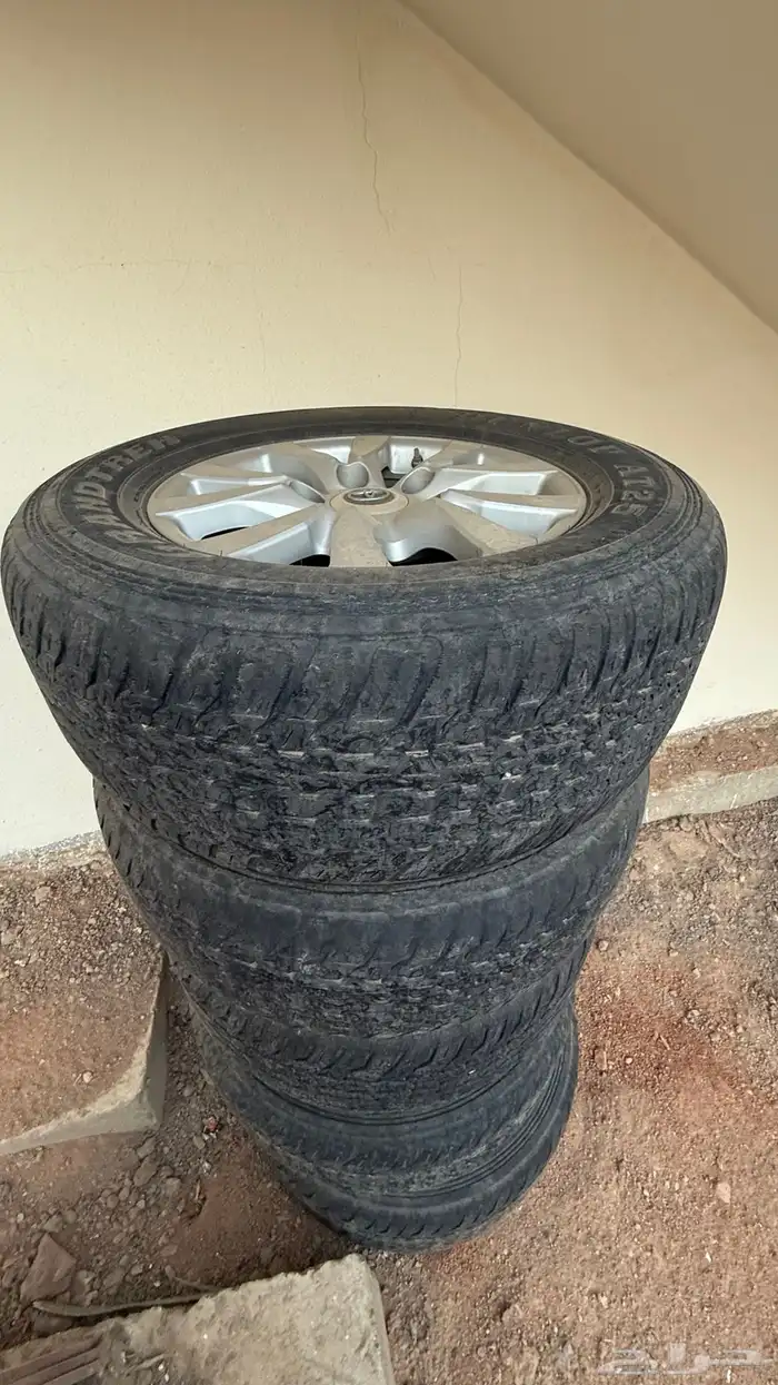 للبيع جنوط مع كفرات جي اكس ار وكاله 0