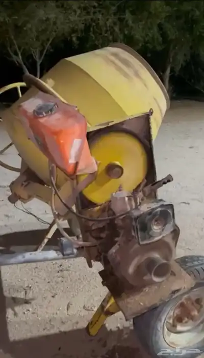 خلاطة اسمنت تعمل على الديزل 0