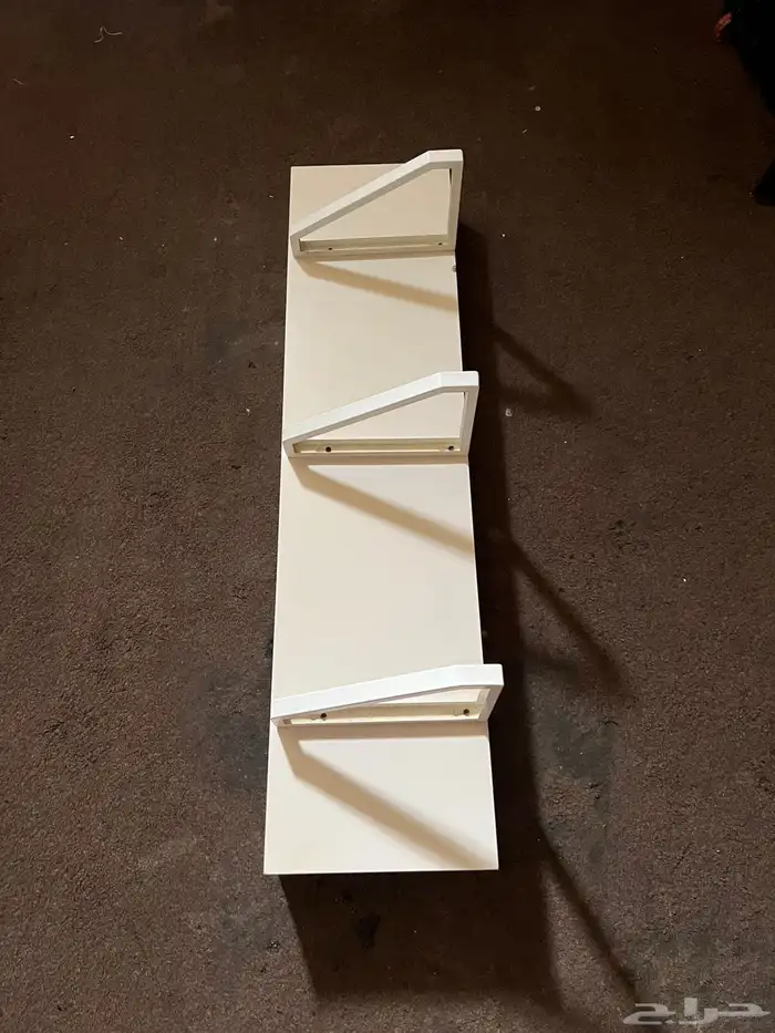 رف يتعلق للبيع 1