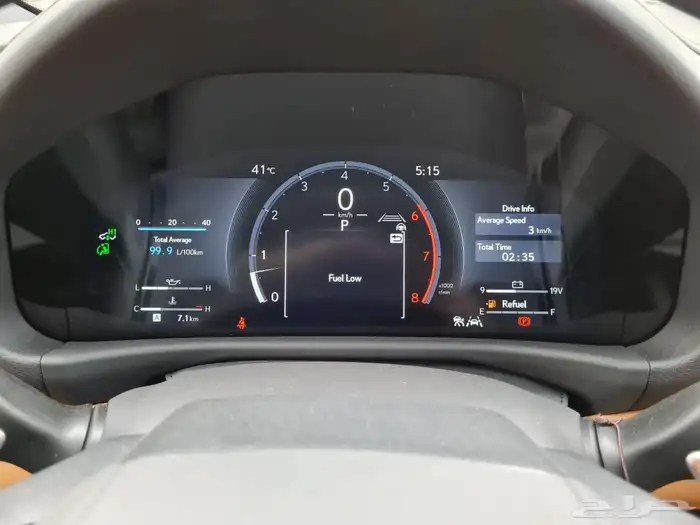 عرض اليووم لكزس LX600 BB موديل 2025 اللون ابيض وكالة 21