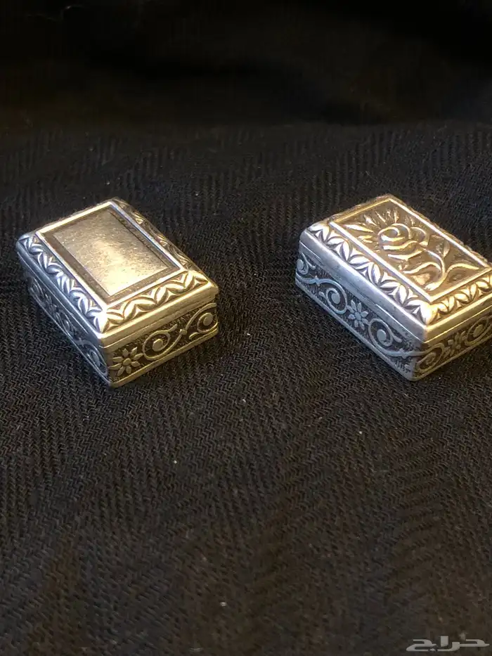 (تم البيع) صندوقين صغيرين من الفضة مختومة 4