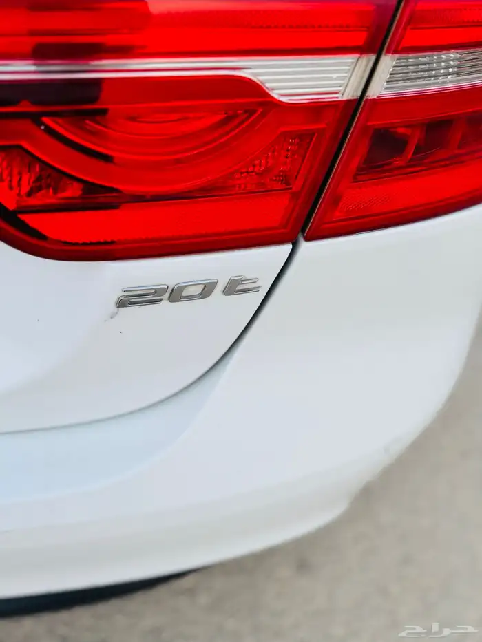 جاكوار XE موديل 2017 25