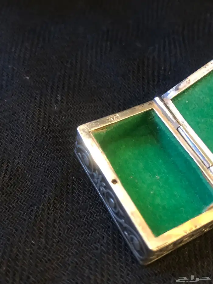 (تم البيع) صندوقين صغيرين من الفضة مختومة 9