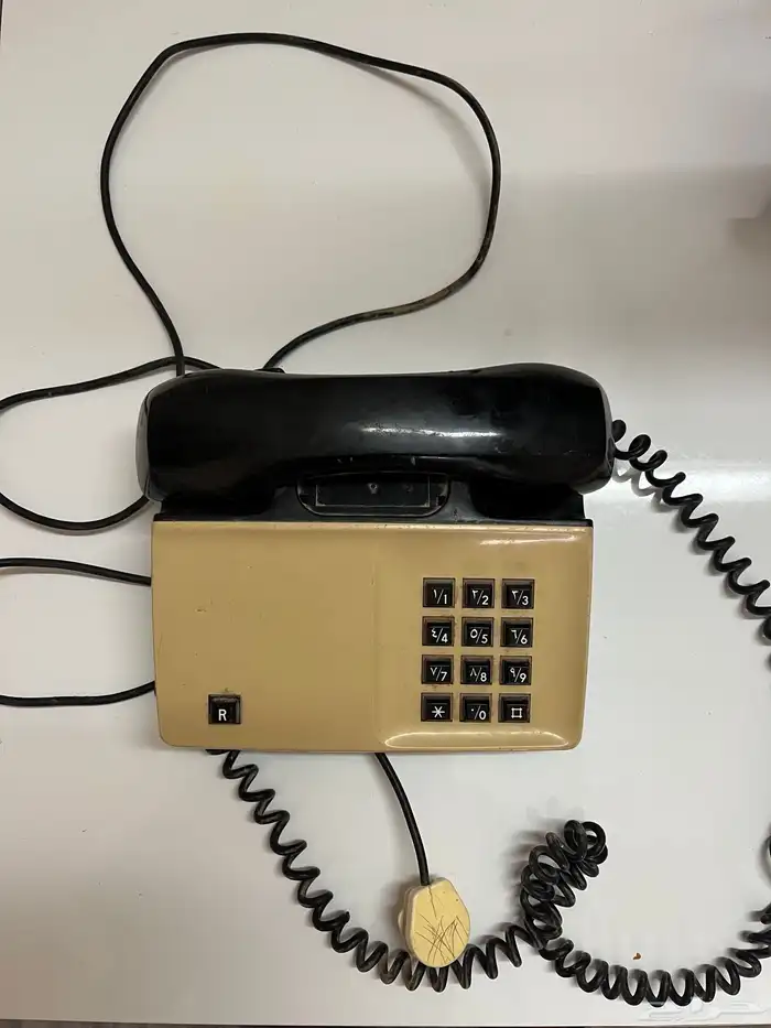 هاتف ثابت قديم للبيع 0