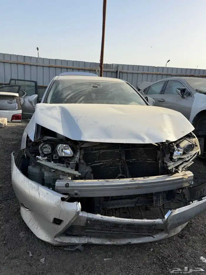 لكزس ES300h تشليح قطع فقط 2
