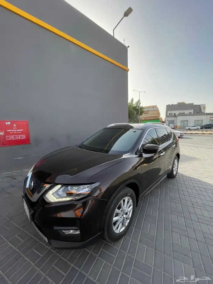 نيسان اكستريل 1