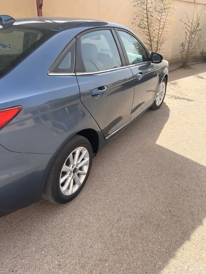 فورد اسكورت 7