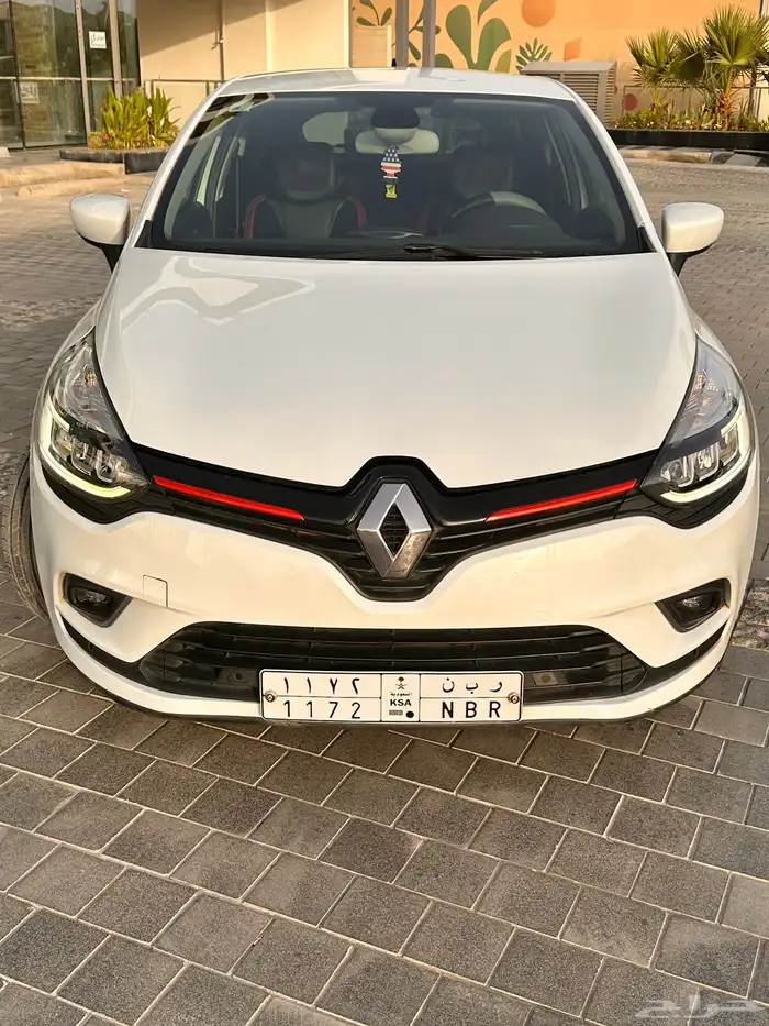 للبيع رينو كليو SE موديل 2018 3