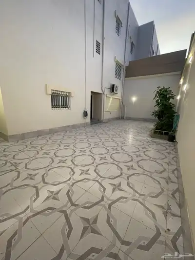 محجوزه فل لكزس شقه للايجار شهري مؤثثه بحوش ومدخل خاص جديده 5