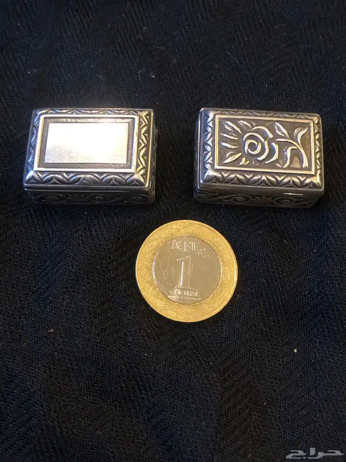 (تم البيع) صندوقين صغيرين من الفضة مختومة 11