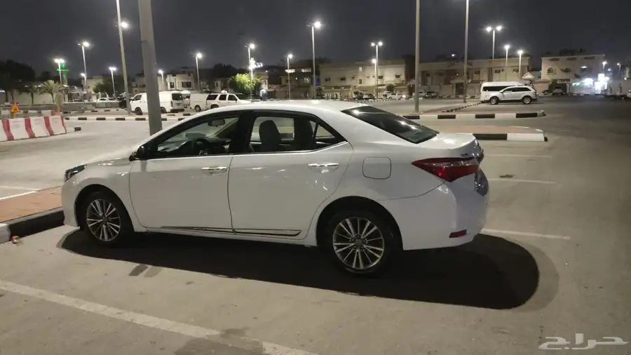 تويوتا كورولا 2015 0