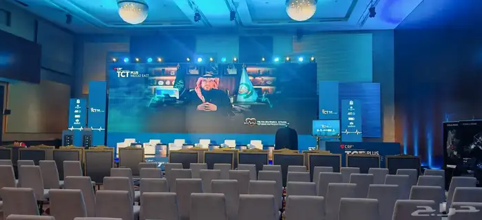 شاشات عرض تفاعليه 12