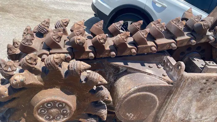 بوكلينات بلدوزرات d8 طرنشات للايجار 0