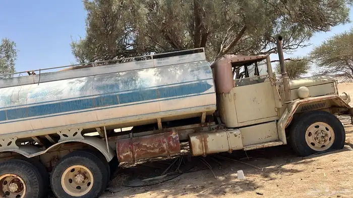 وايت للبيع تانكي نظيف ومتحركات جيده دبلات ماشي تقريبا 7000 0