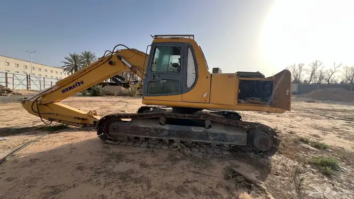 بوكلين كوماتسو داش 6 موديل 220 0