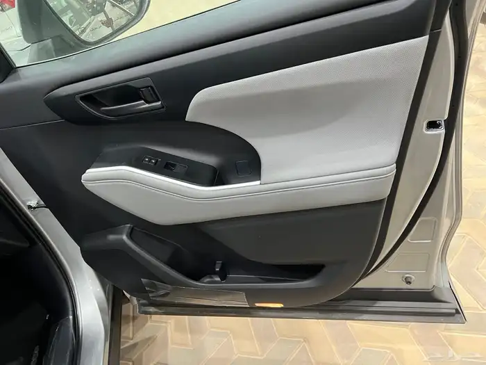 هايلاندر LE دفع امامي هايبرد 2025 6