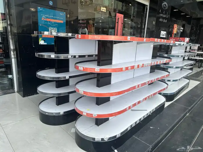 طاولات عرض منتجات طول الحبه ثلاثه متر 15 حبه 1