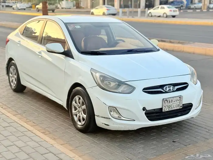 اكسنت 2012 جير عادي بودي نضيف مكينه شرط مكيف شغال ثلاجه 6
