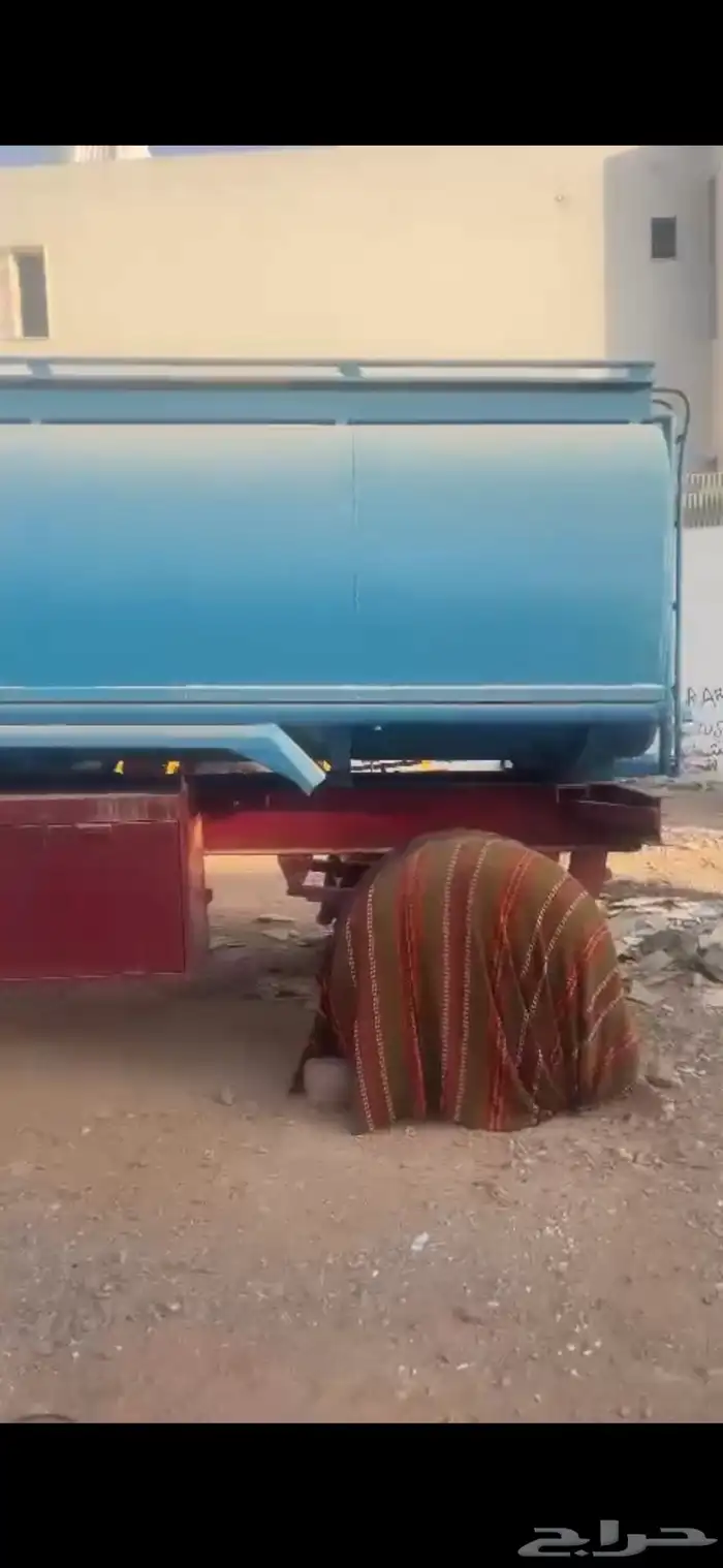 للبيع تانكي ماء مع راحه سحب سيارات 4
