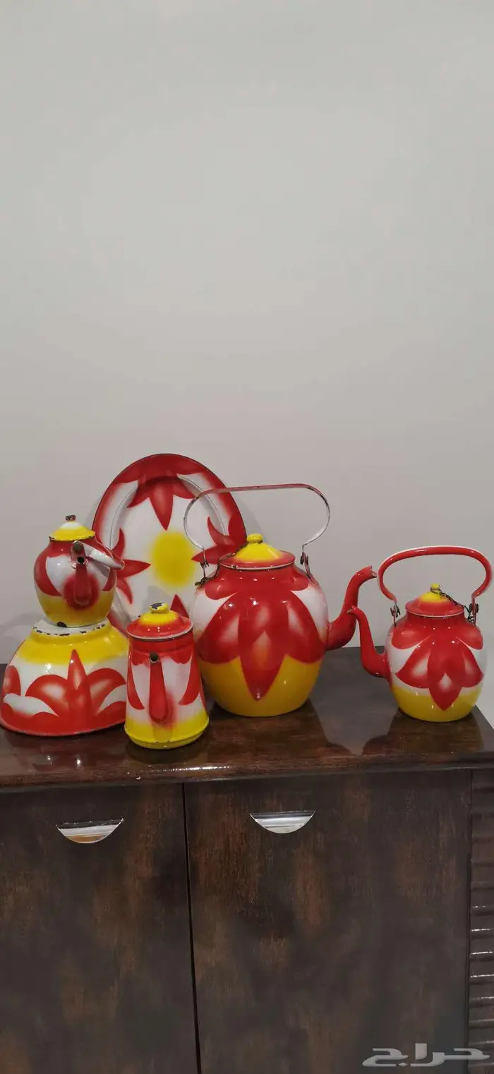 طقم غضار قديم خد المنديل 0