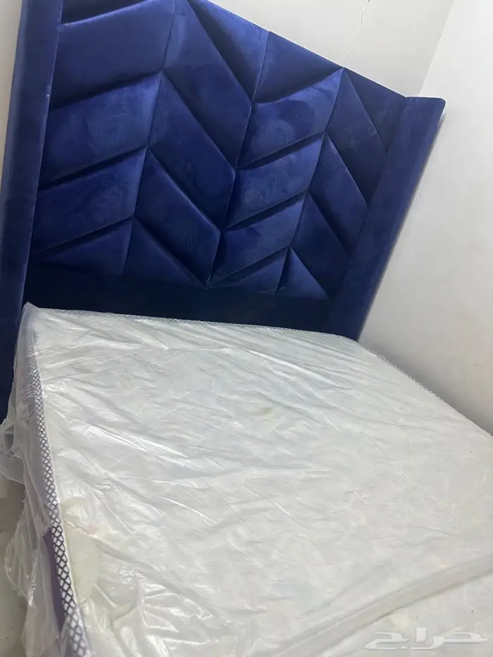 سرير نفر ونصف ومرتبه ممتازين 1