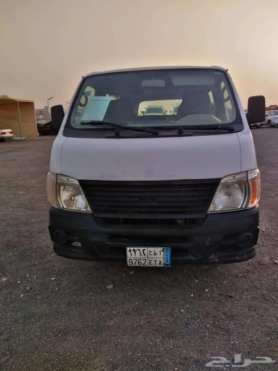 للبيع سيارة نيسان اورفان موديل 2007و2008 بمعرض البيان المطور 5