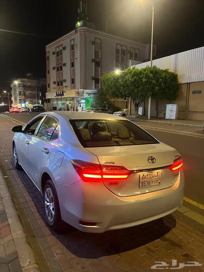 للبيع كورلا نظيف 2019 4