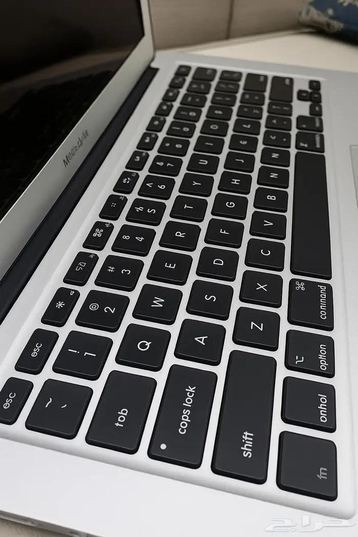 ماك بوك إير مستعمل   نظيف جدا شاشة 13 إنش   نظام macOS 2