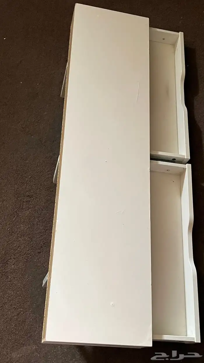 رف يتعلق للبيع 2