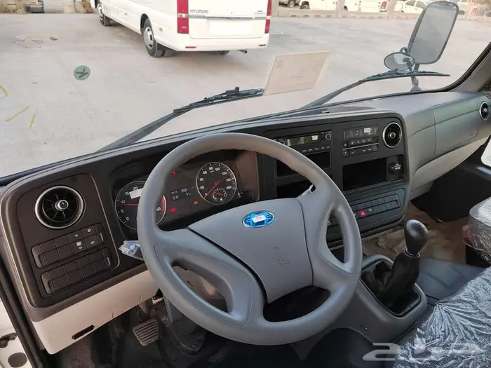 باص هونداي كاونتي 23 راكب 2023 ديزل عرض خاص 11