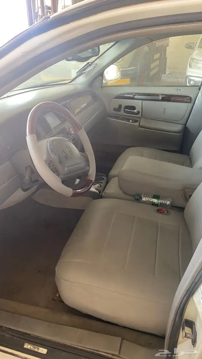 لينكون تاون كار 2000 16