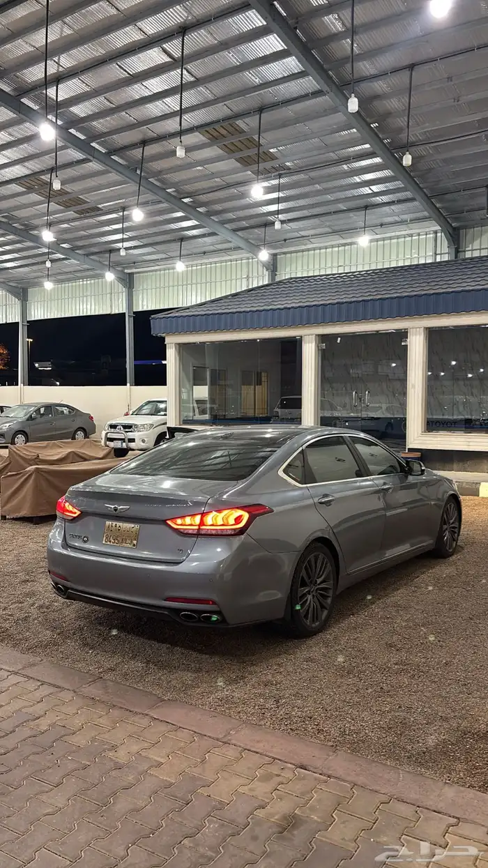 جينسيس رويال V8 اعلى المواصفات 1