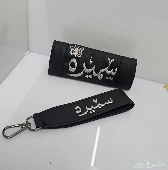 سلاسل اسم مطلي ذهب فقط ب50 8