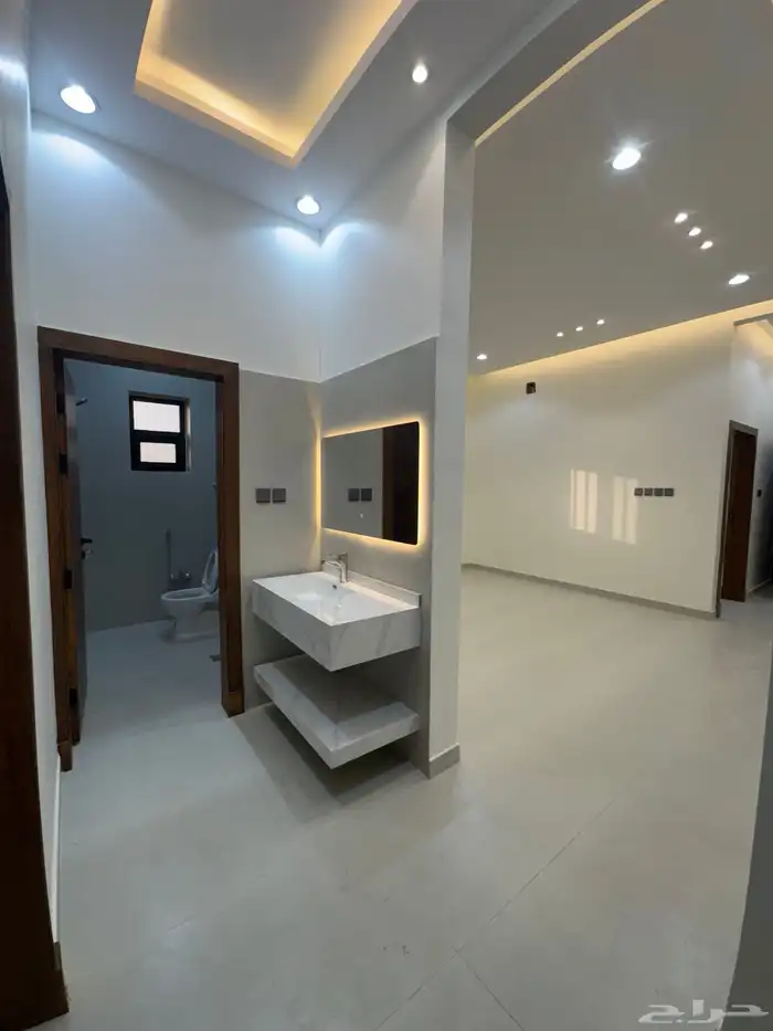 فيلا سكنية دور وثلاث شقق 31