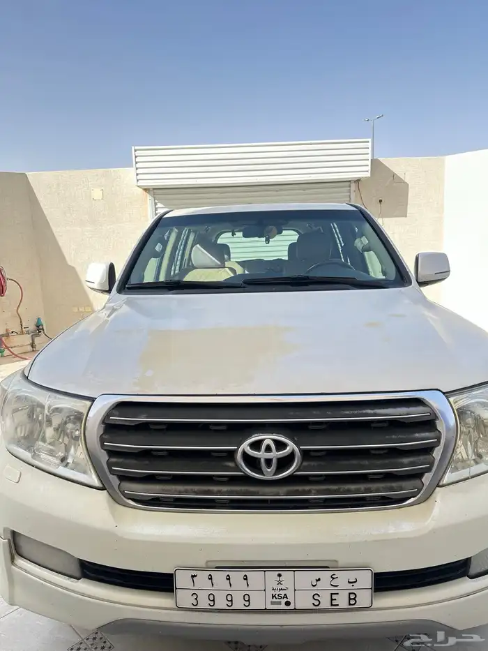جيب لاندكروزر VXR 2011 للبيع 11