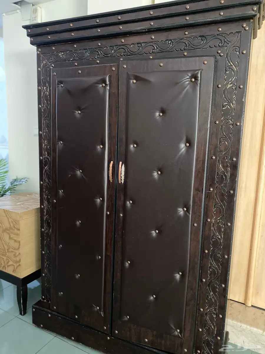 دولاب عبايات 1