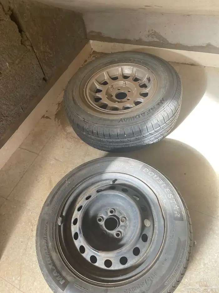 جنط كورلا 2015 مع كفر وجنط فورد 1