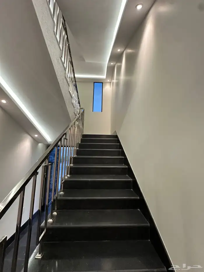 ادوار مساحات واسعه 21