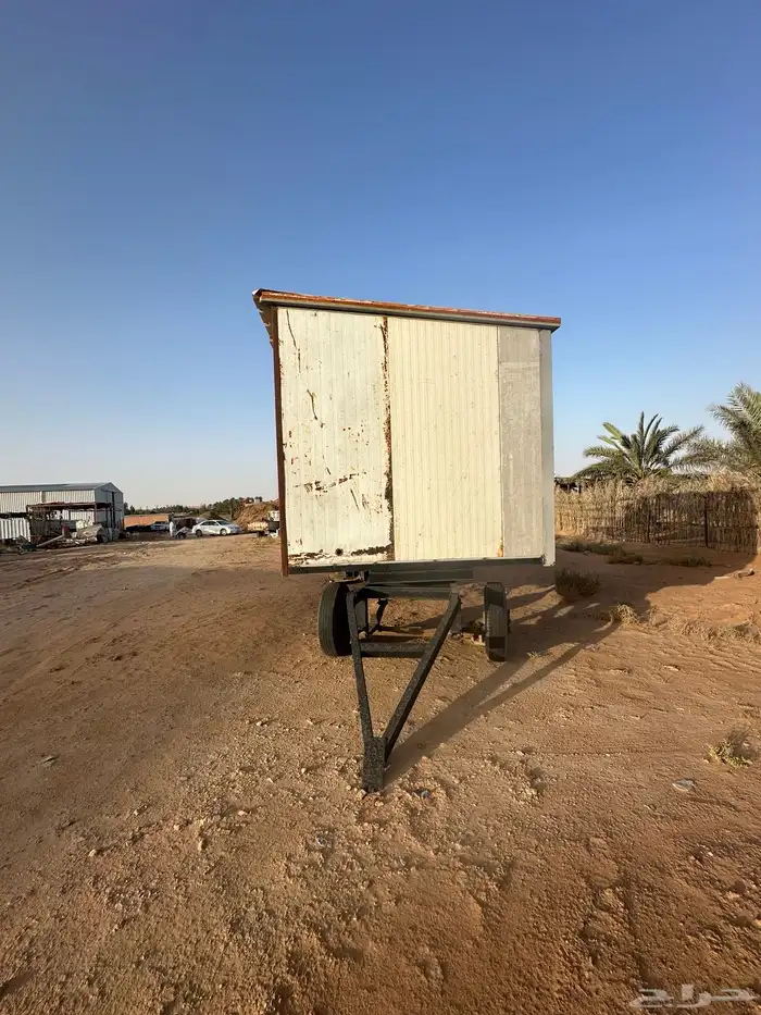 مقطورة صندوق دينا وغرفة راعي 2