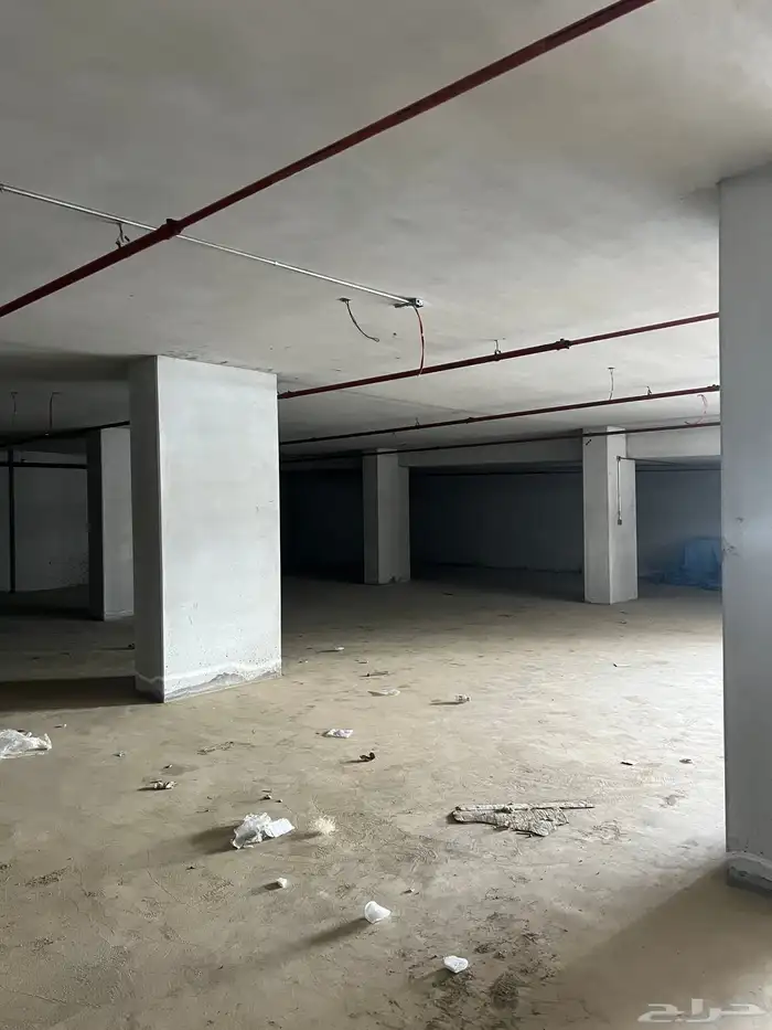 عمارة تجارية مميزة في حي الوظفين 12