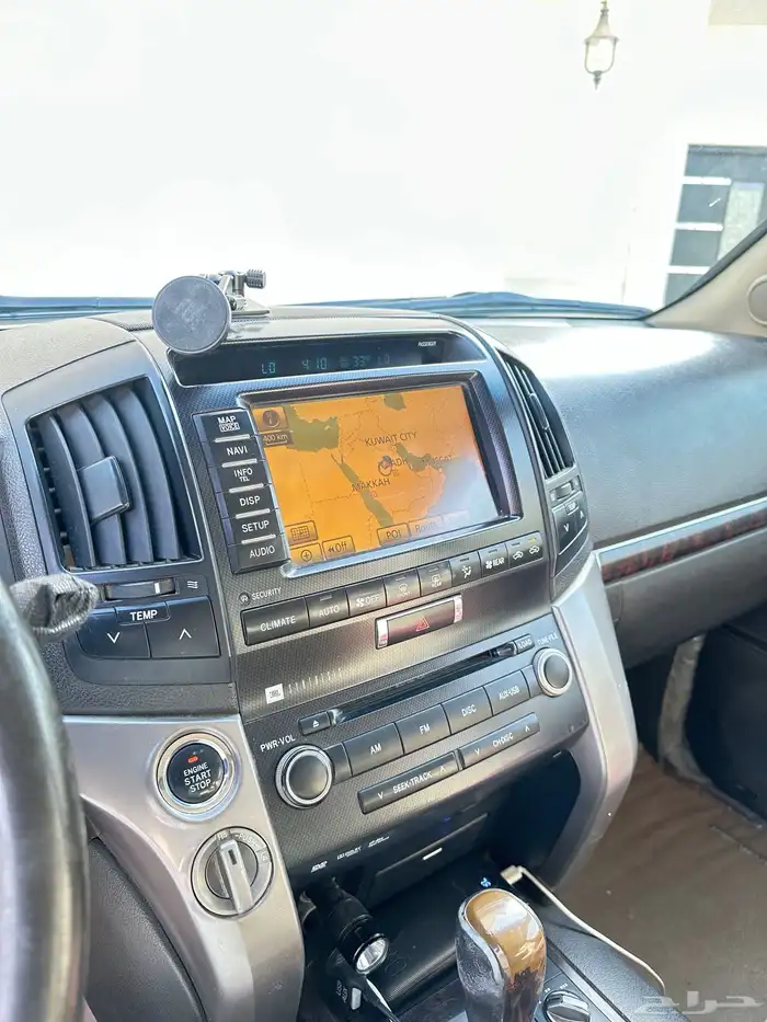 جيب لاندكروزر VXR 2011 للبيع 6