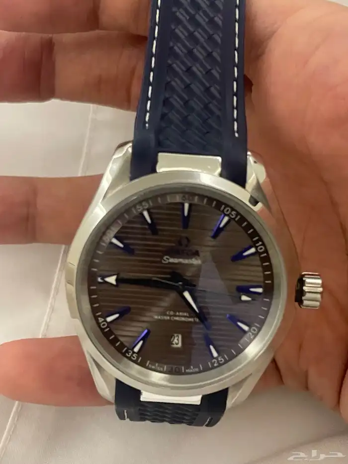 ساعة أوميغا 4