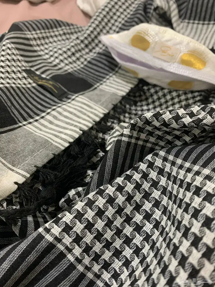طاقية عامر وغترته وشاله 0