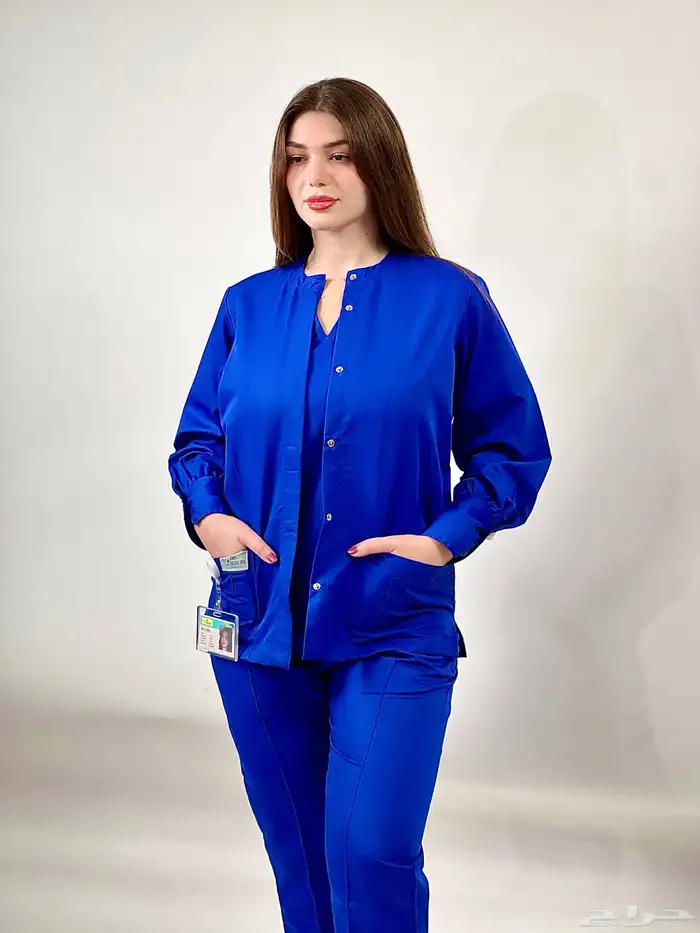 ازياء طبية نسائية ورجالية 11