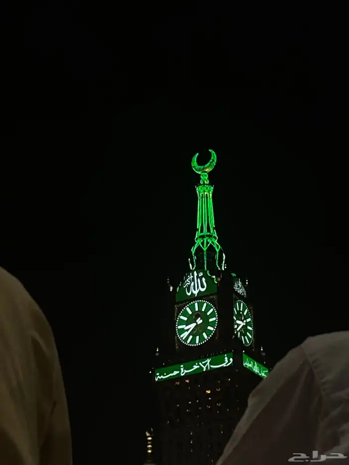 يلي يدور مصمم جرافيك ومصور تواصل معي 9