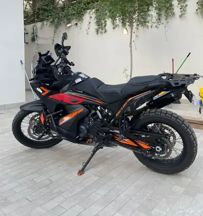 كي تي ام 790 ادفنشر 2024 - KTM 790 Adventure 2024 1