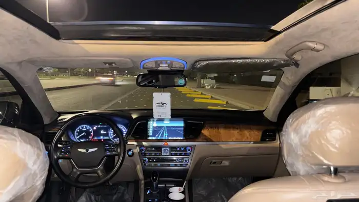 جينسيس رويال V8 اعلى المواصفات 5