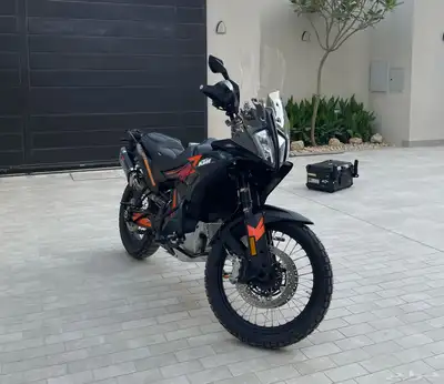 كي تي ام 790 ادفنشر 2024 - KTM 790 Adventure 2024 5