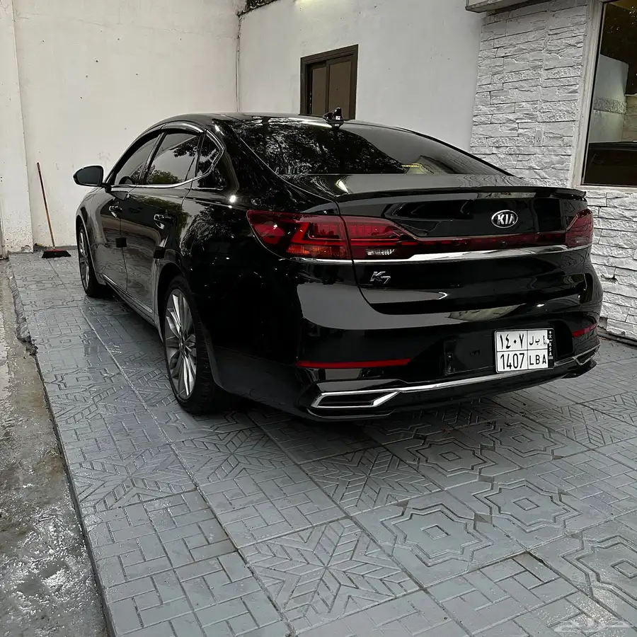 كدنزا كيا 7 2020 فل بنزين 2.5 اسود ملكي تم البيع 2